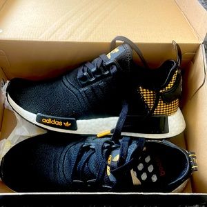 In new condition Women’s NMD 7.5